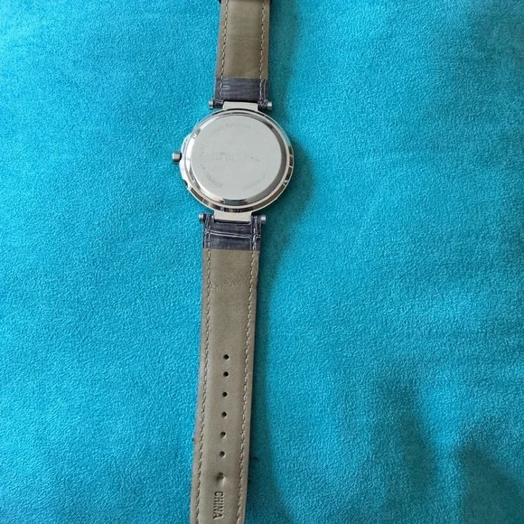 Chopard Like Gray and Silver Timepiece - Picture 5 of 5